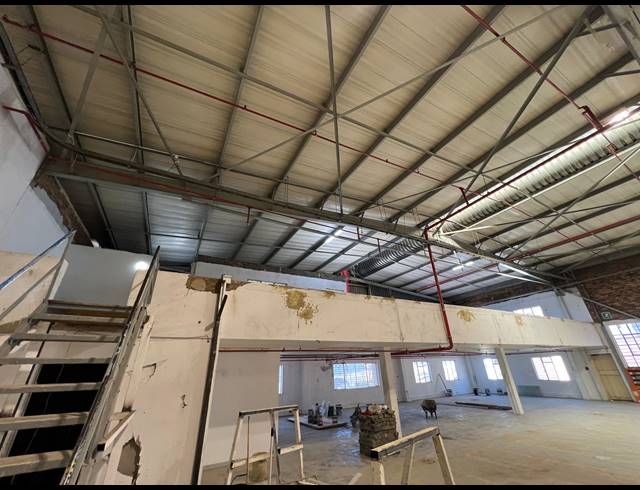 728M² WAREHOUSE TO LET IN KYA SANDS